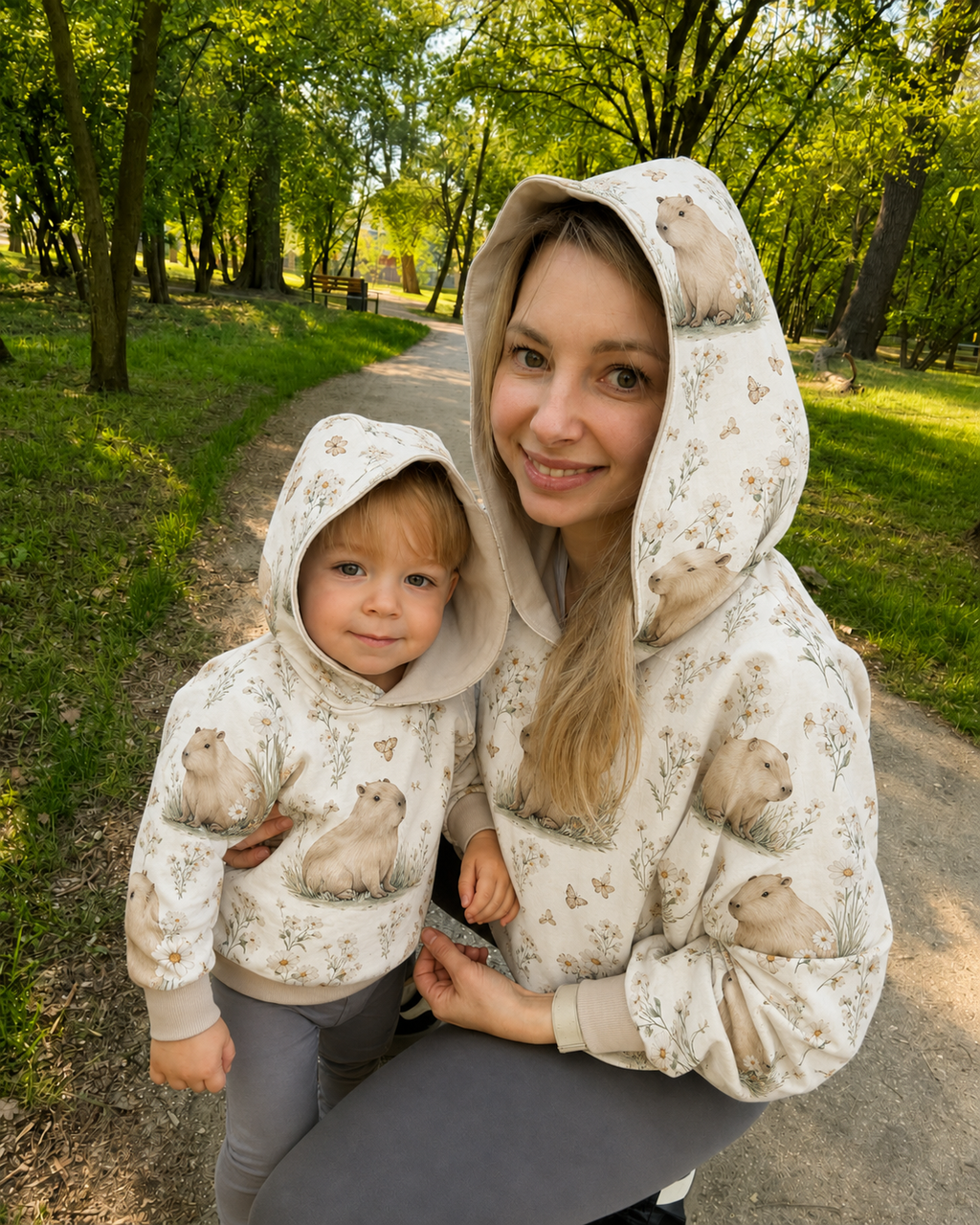 Komplet bluz matchy-matchy z kapturem w kapibary