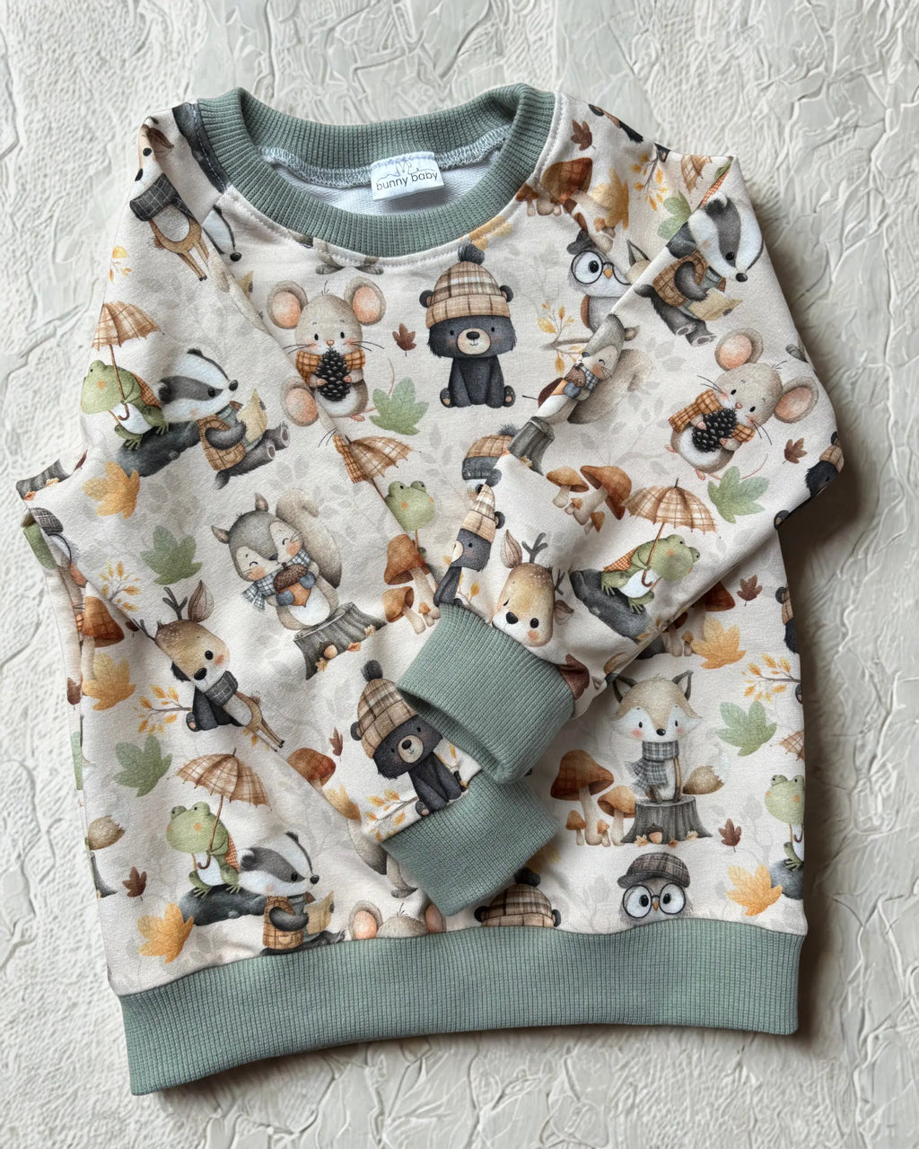 Oliwkowa bluza w urocze zwierzaki - Bunny Baby
