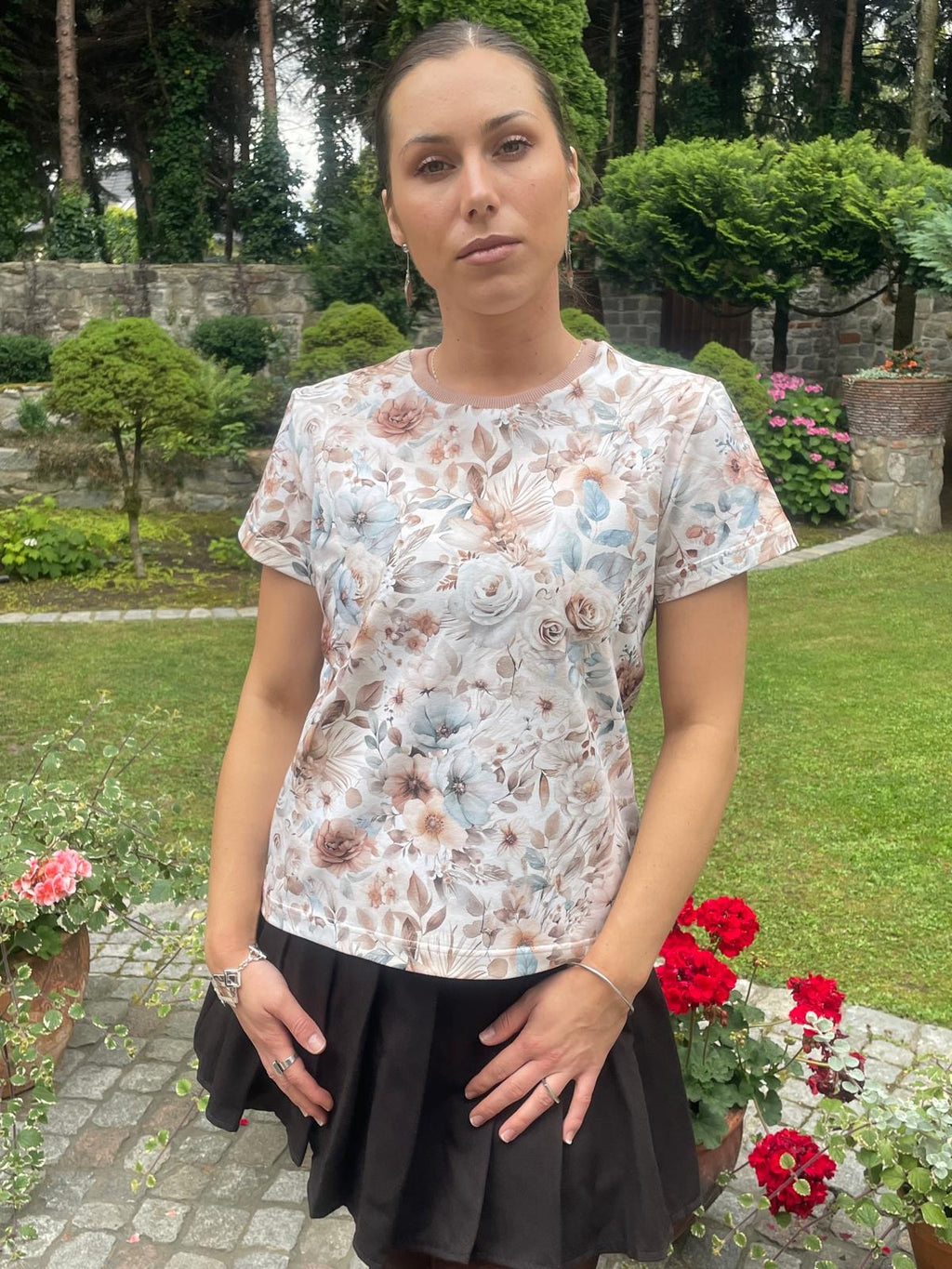 Damski tshirt boho ze ściągaczem nude