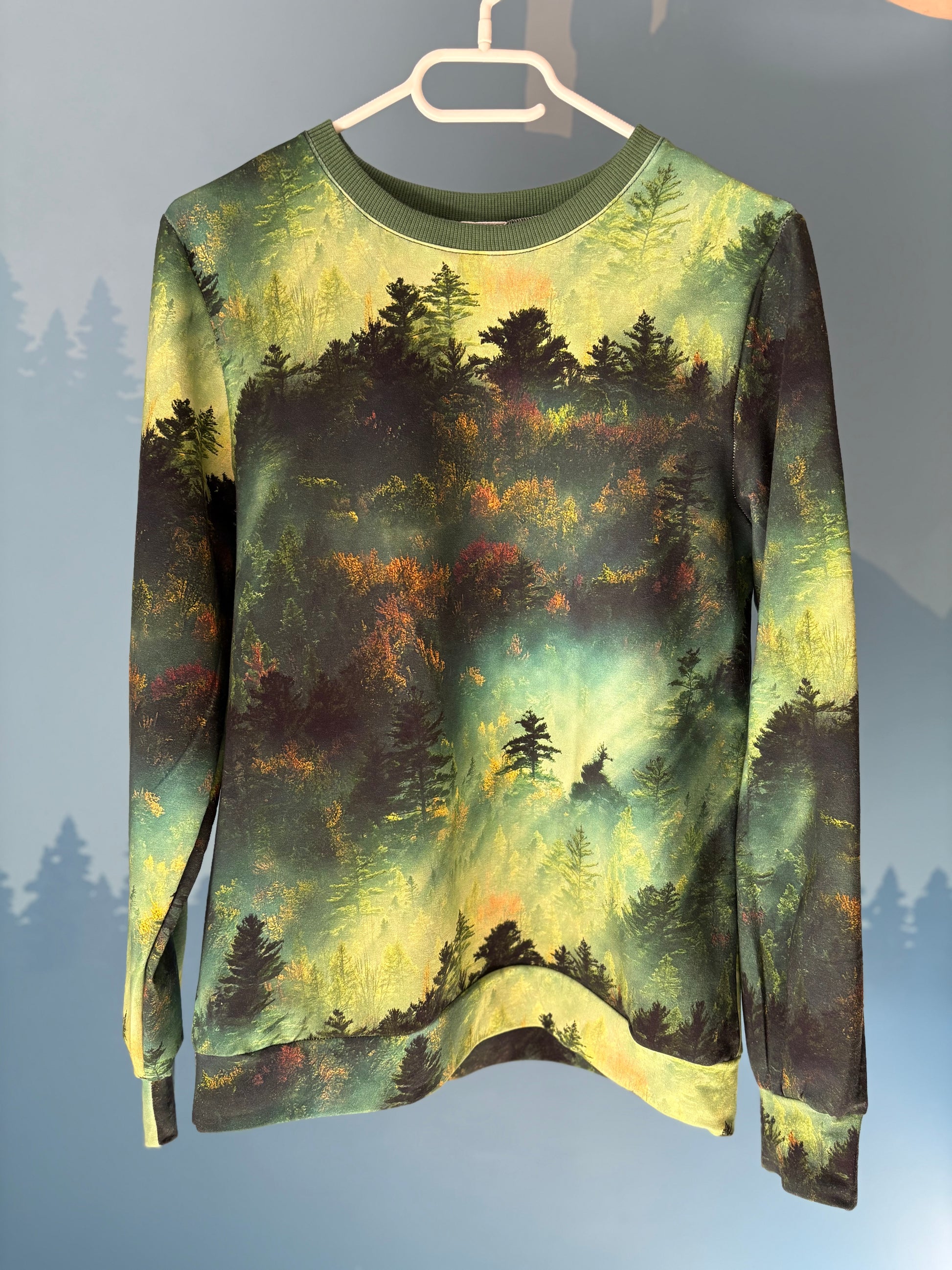 Bluza Green forest w odcieniach zieleni