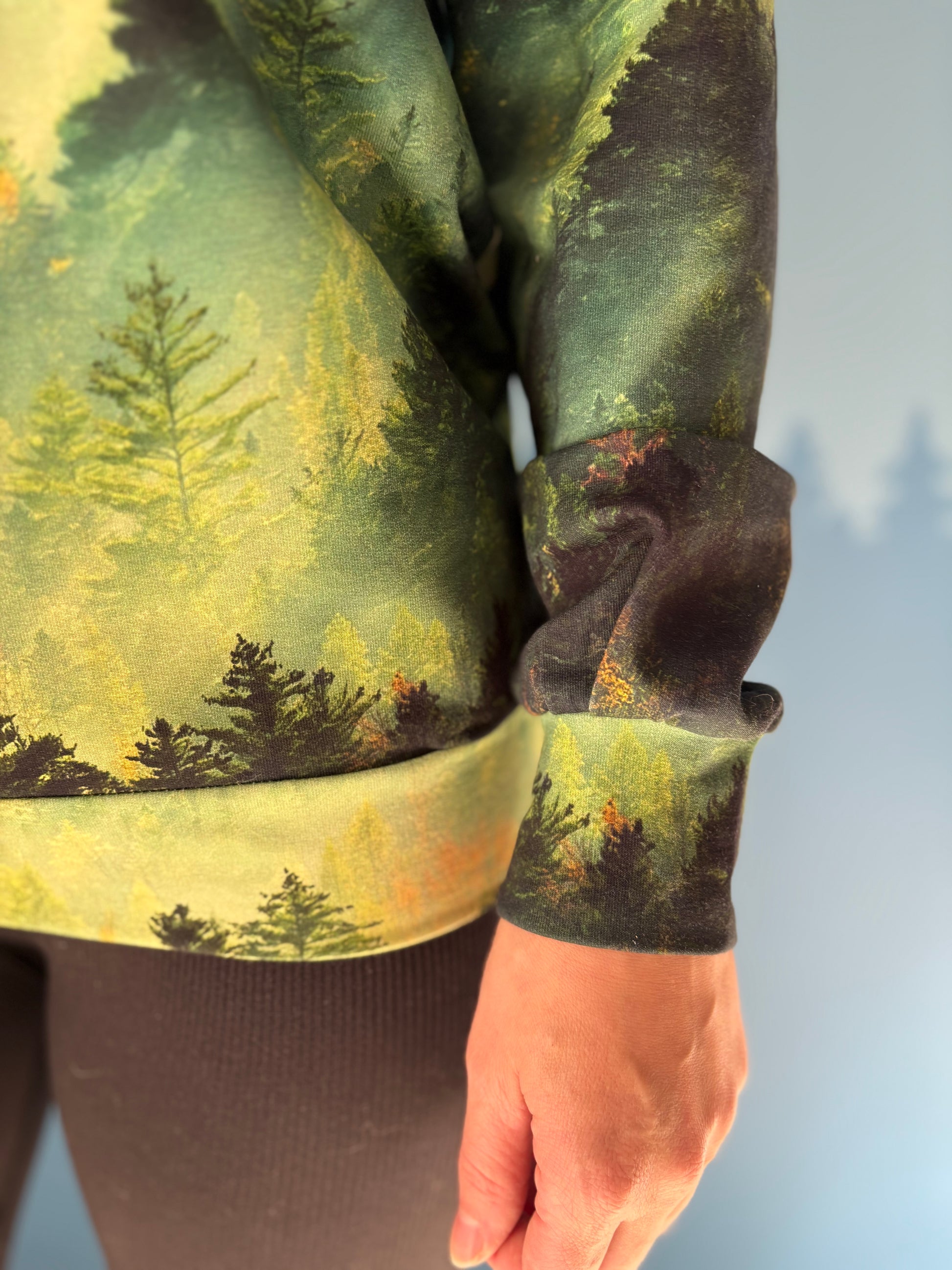 Bluza Green forest w odcieniach zieleni