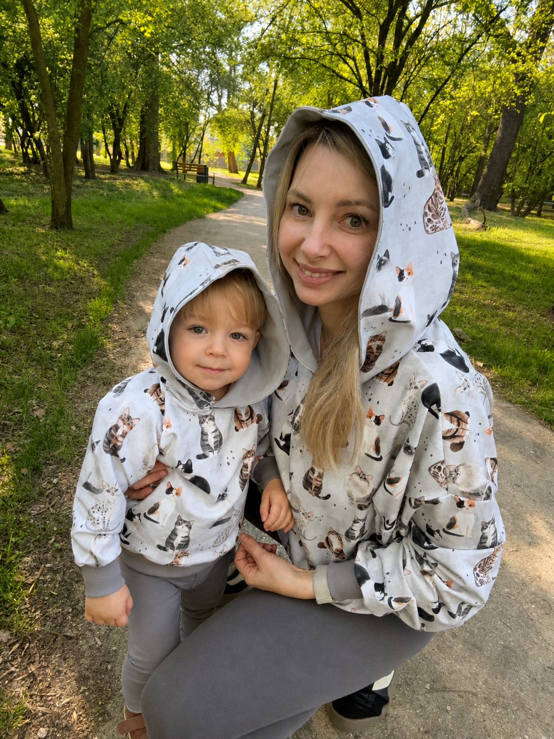 Komplet bluz matchy-matchy z kapturem w koty
