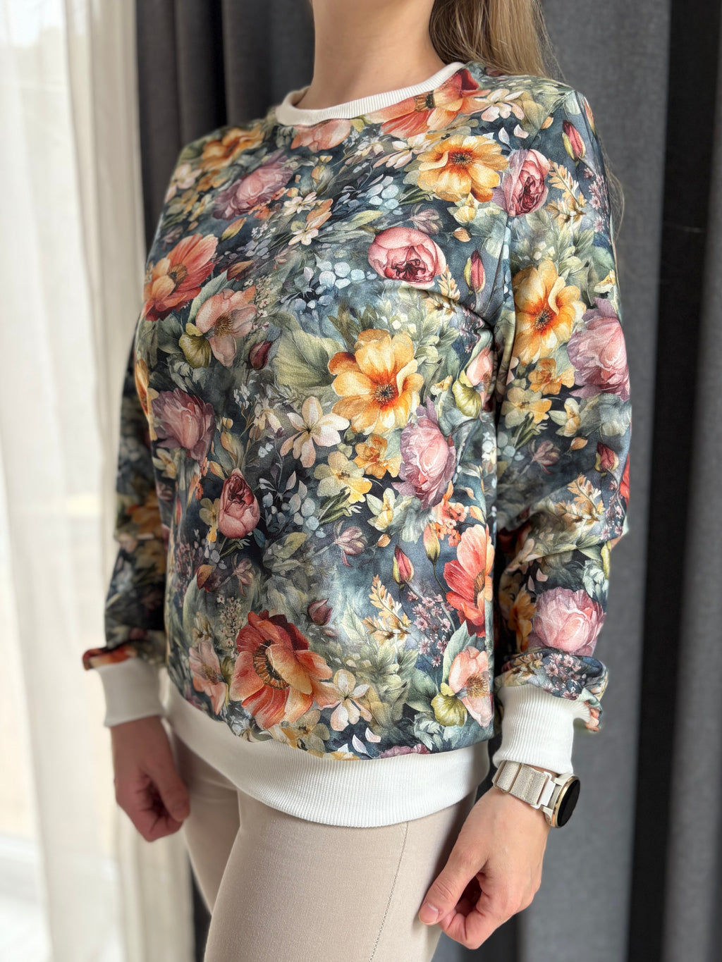 Bluza granatowa w kwiatuszki