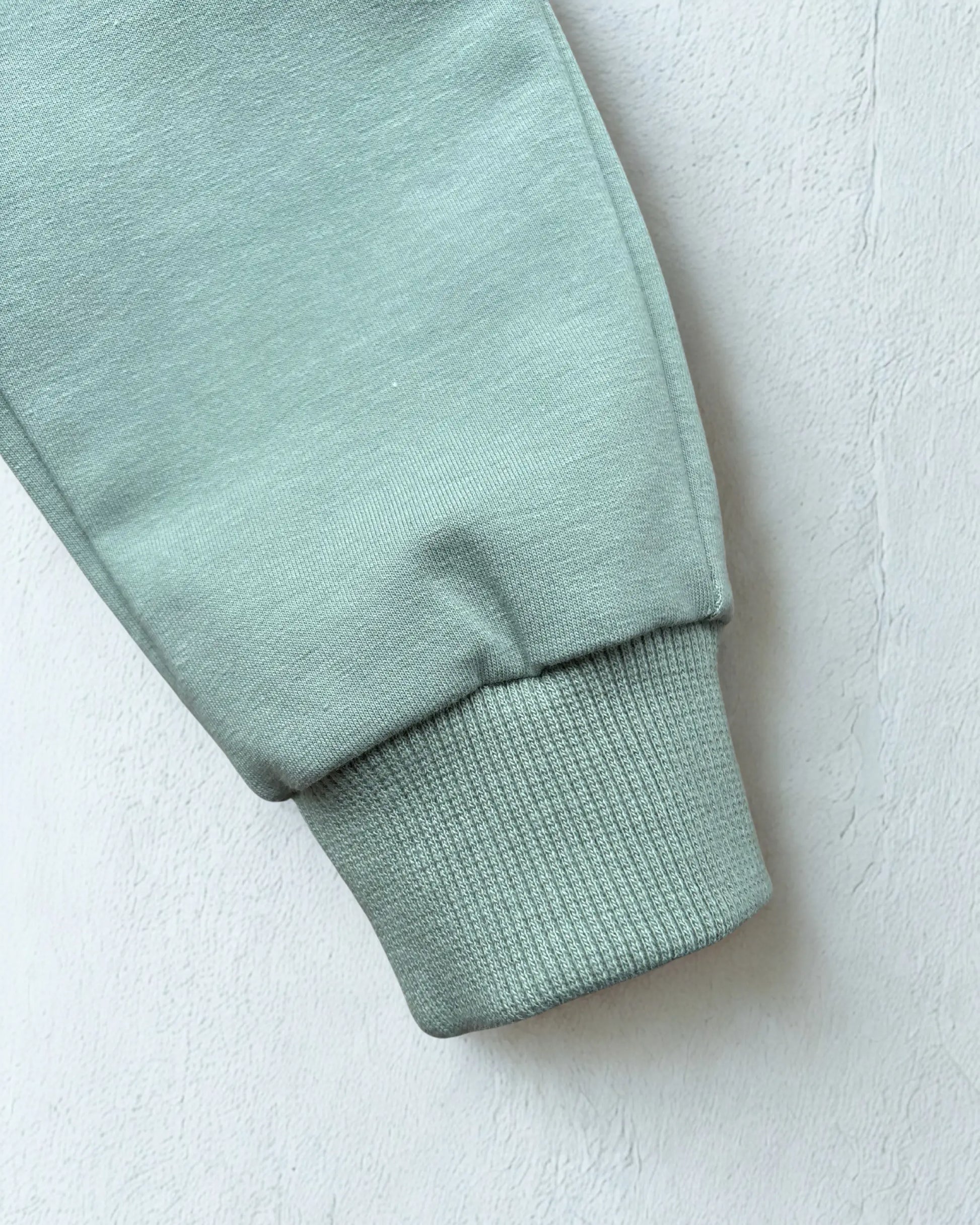 Oliwkowy komplet dresowy w urocze zwierzaki - Bunny Baby