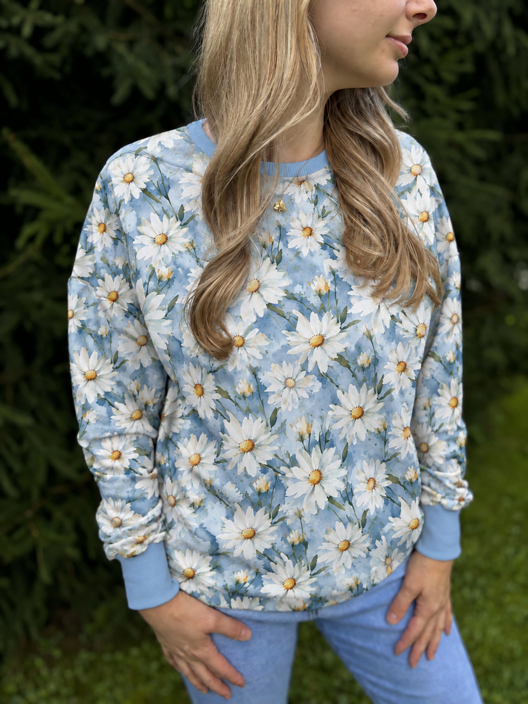 Damska bluza oversize w stokrotki