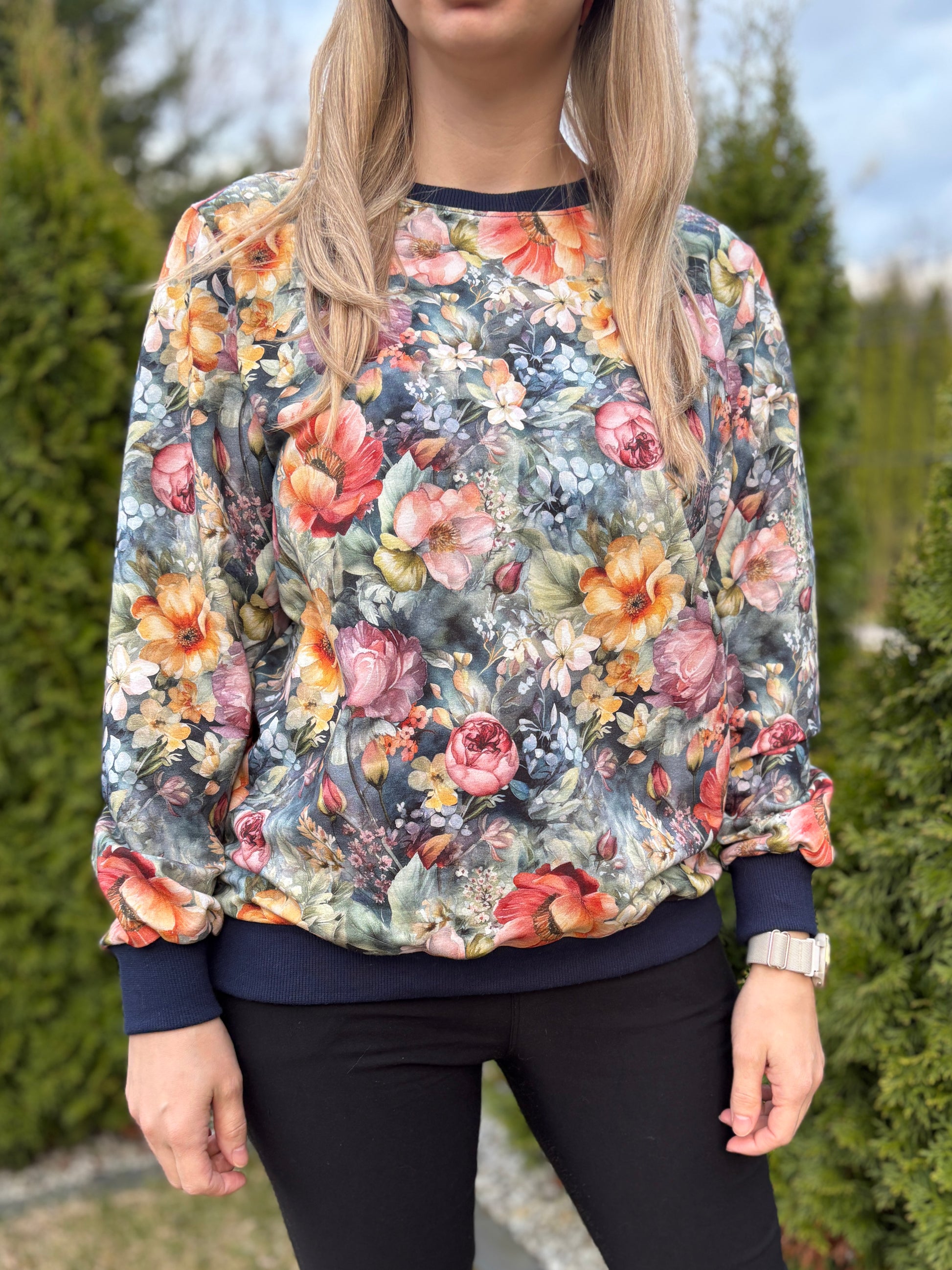 Bluza Feeria barw z granatowymi ściągaczami