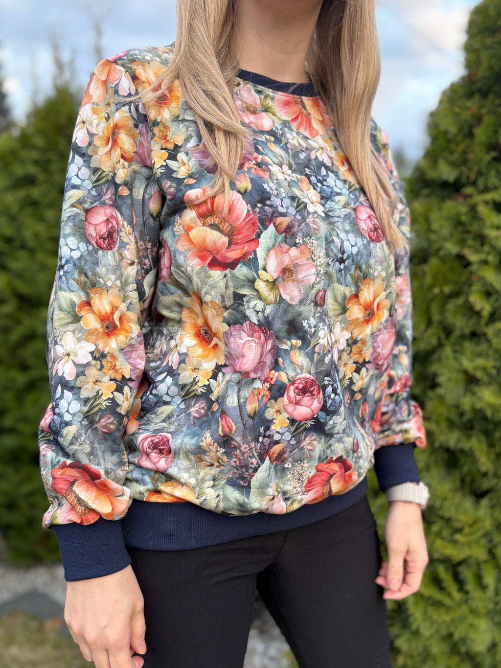 Bluza Feeria barw z granatowymi ściągaczami