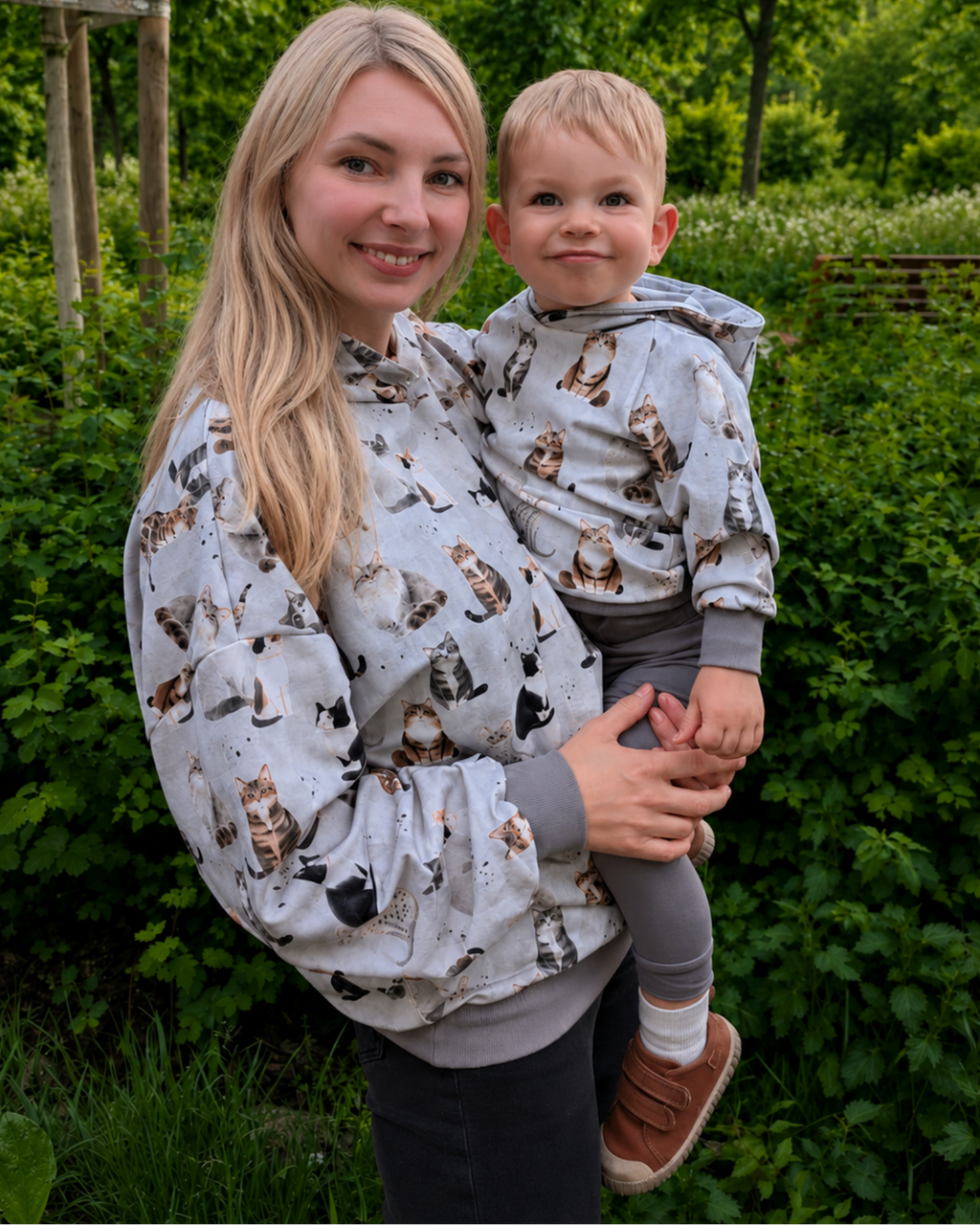 Komplet bluz matchy-matchy z kapturem w koty