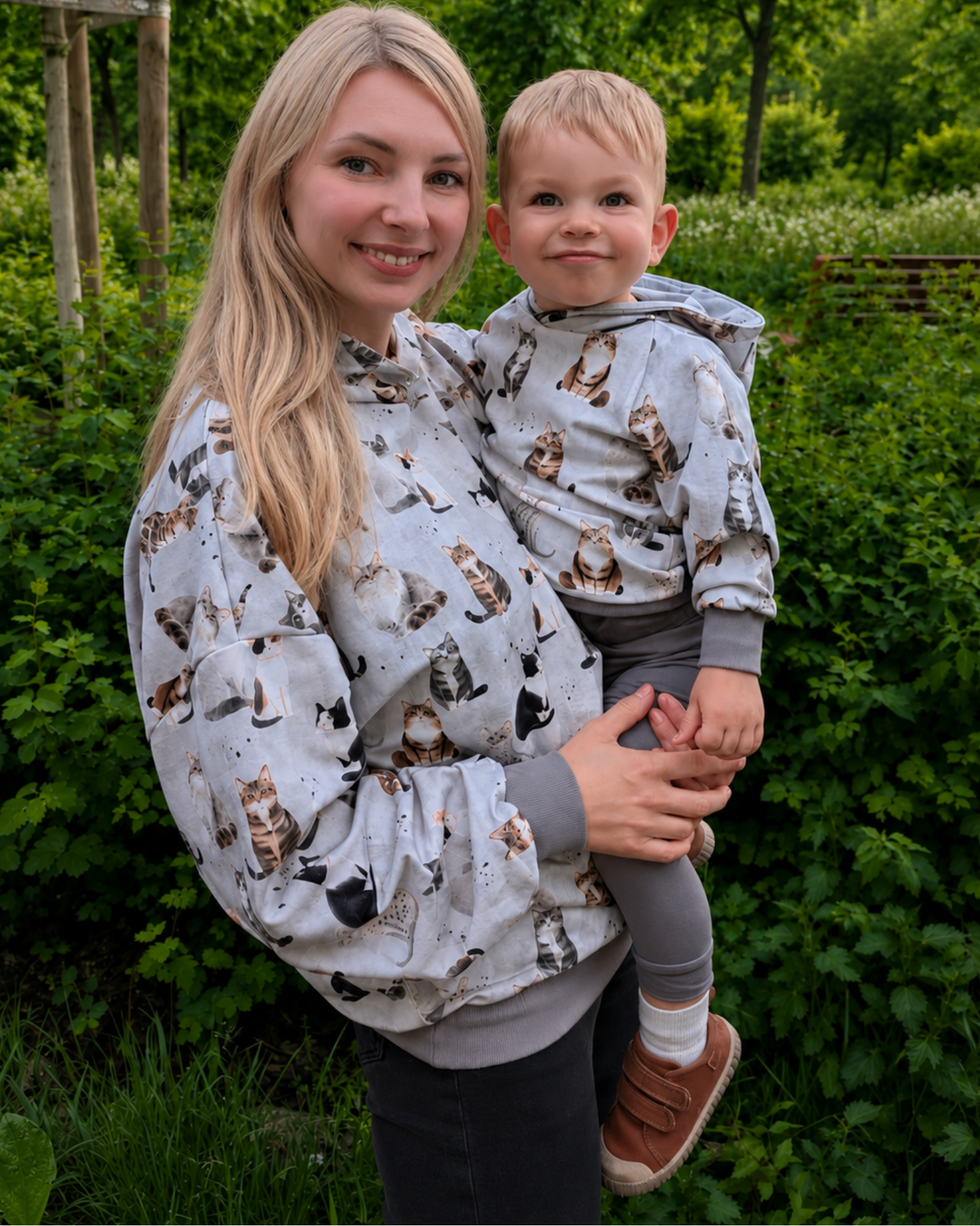 Komplet bluz matchy-matchy z kapturem w koty