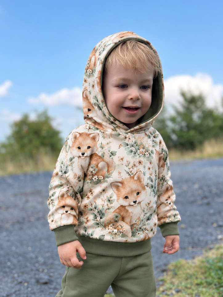 Bluza z kapturem liski z oliwkowym wykończeniem