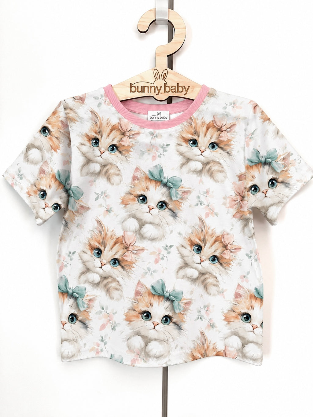 T-shirt dziewczęcy w kotki