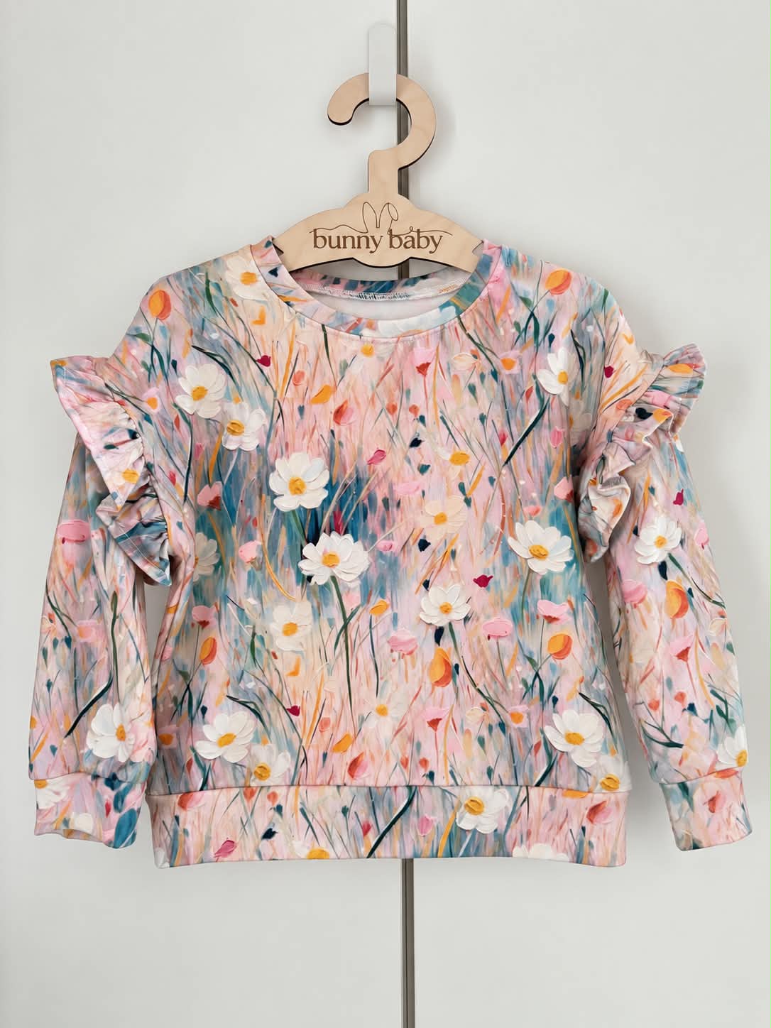 Bluza oversize z falbanką różowa łąka