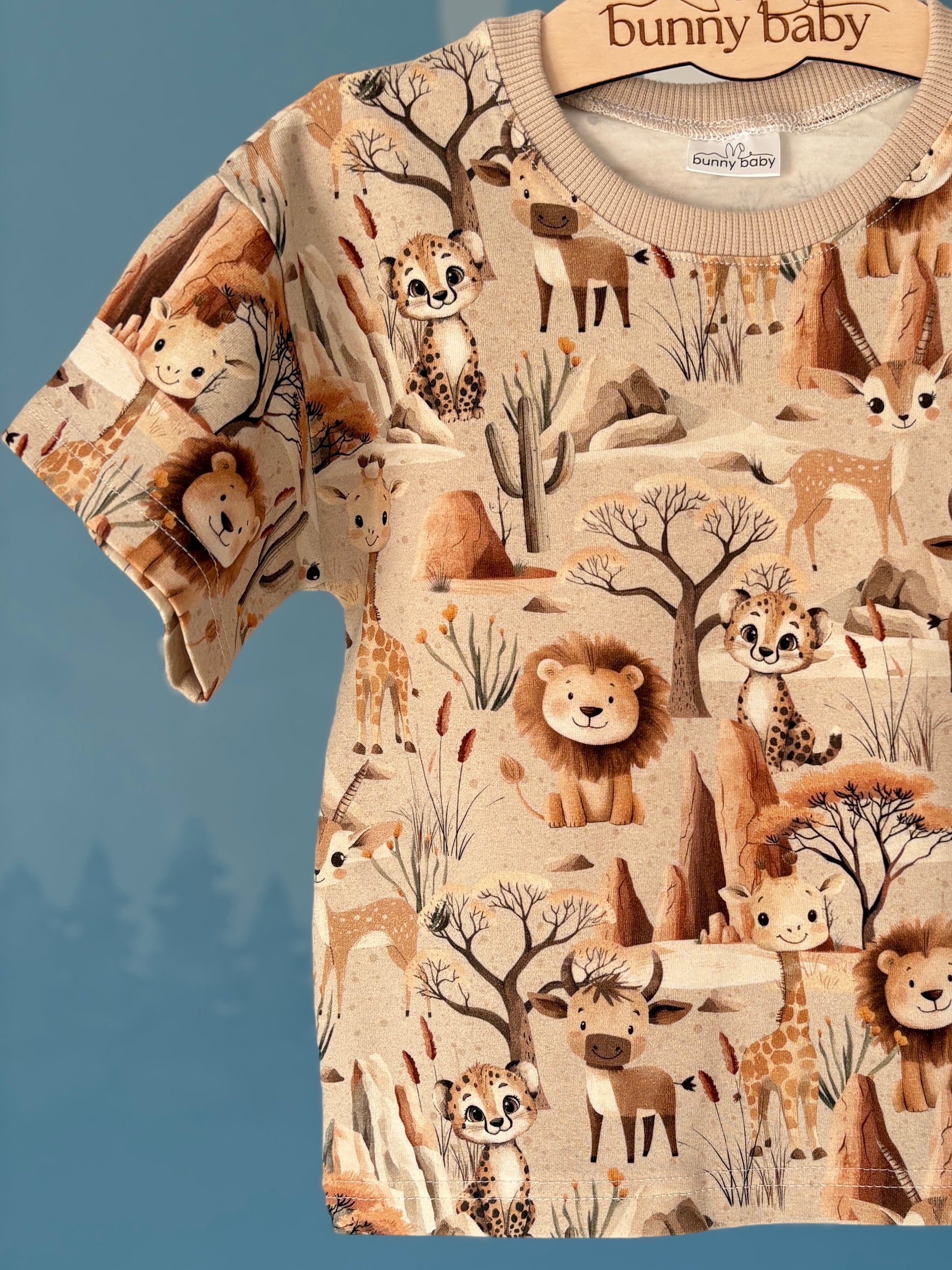 T-shirt Safari w odcieniach beżu