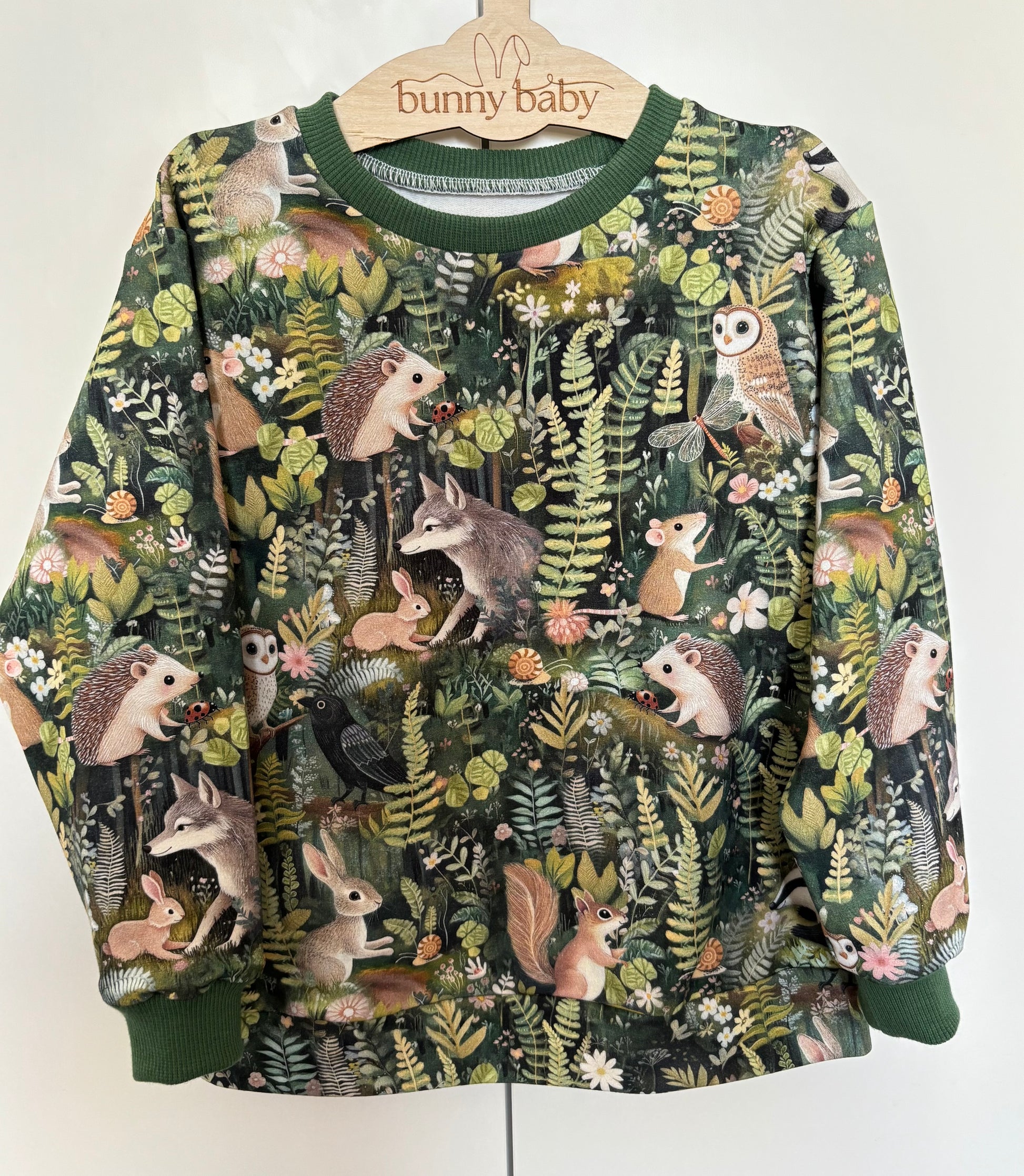 Bluza zielona w leśne zwierzątka