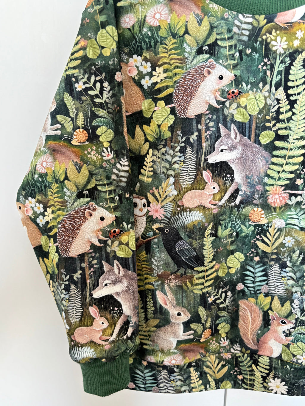Bluza zielona w leśne zwierzątka