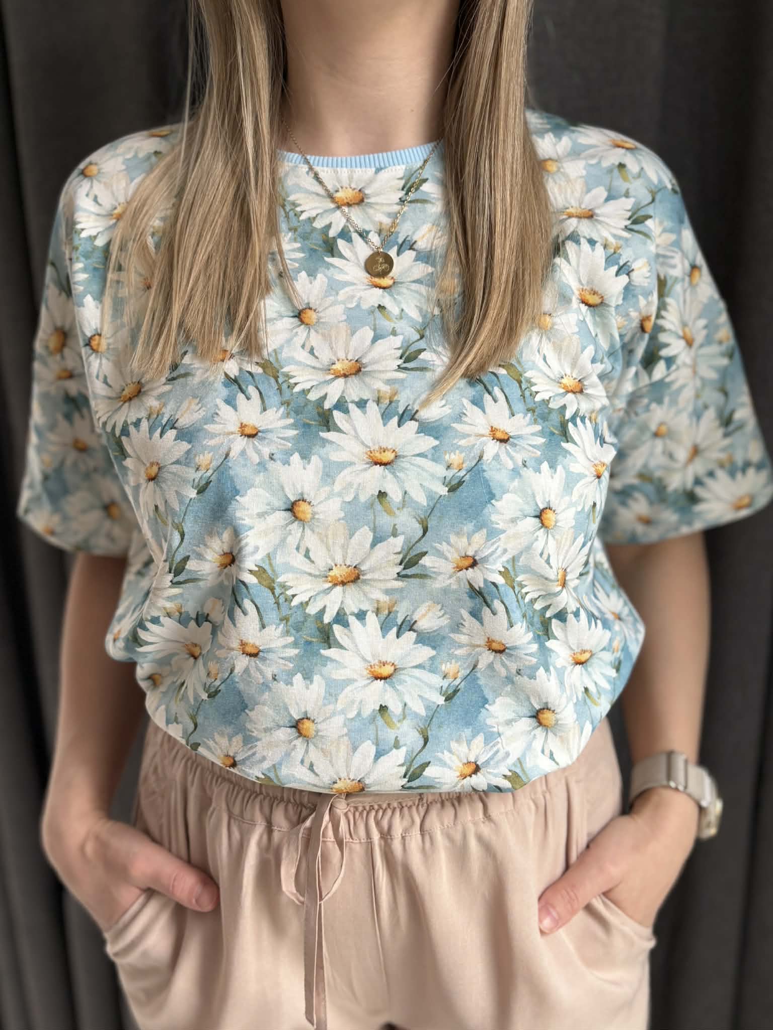 T-shirt oversize stokrotki