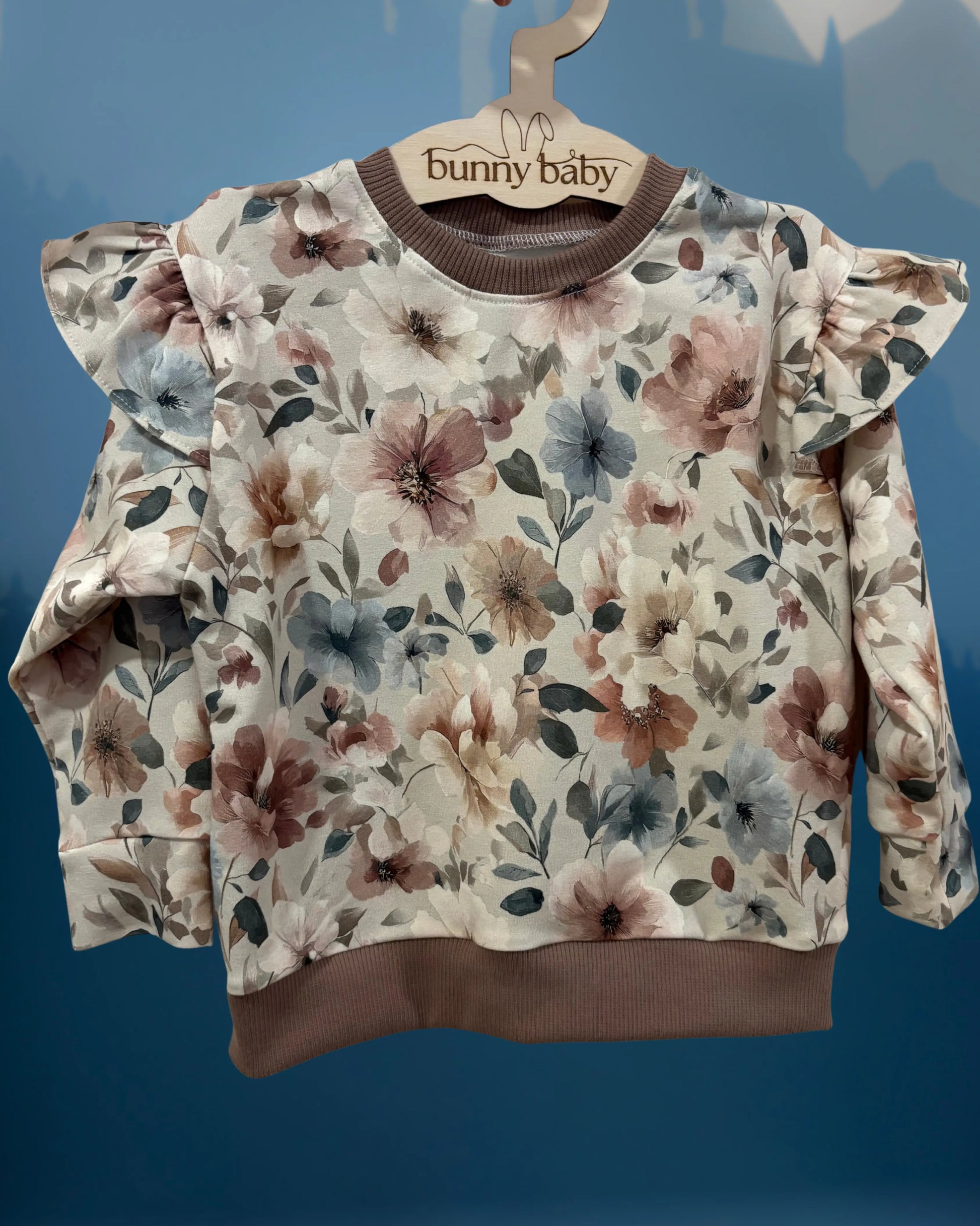 Bluza jesienna harmonia w odcieniach beżu i brązu z uroczymi falbankami - Bunny Baby