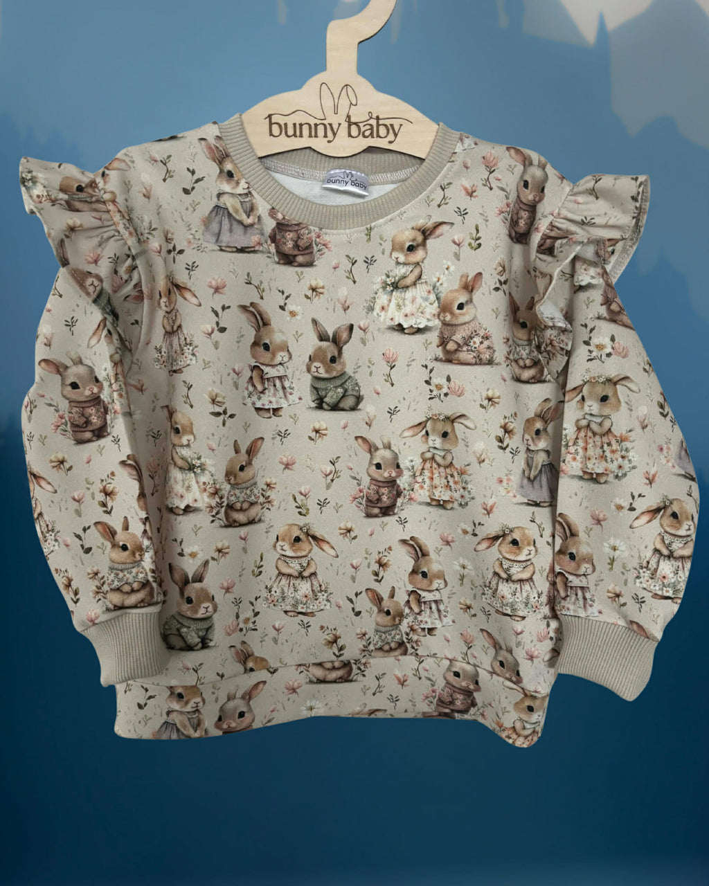 Bluza w króliczki z falbanką