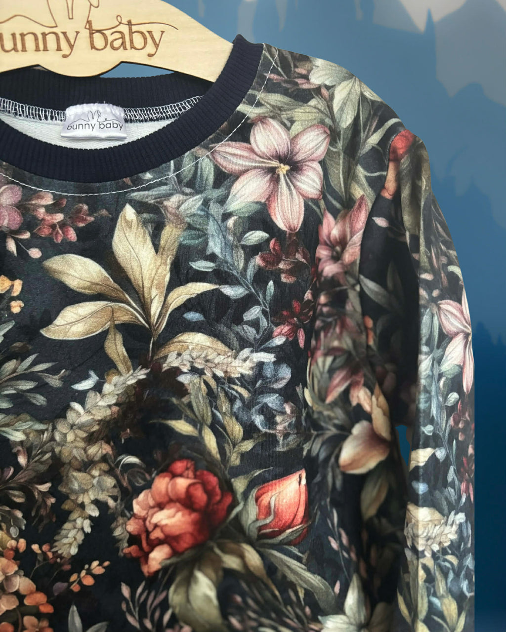 Bluza granatowa w kwiatuszki