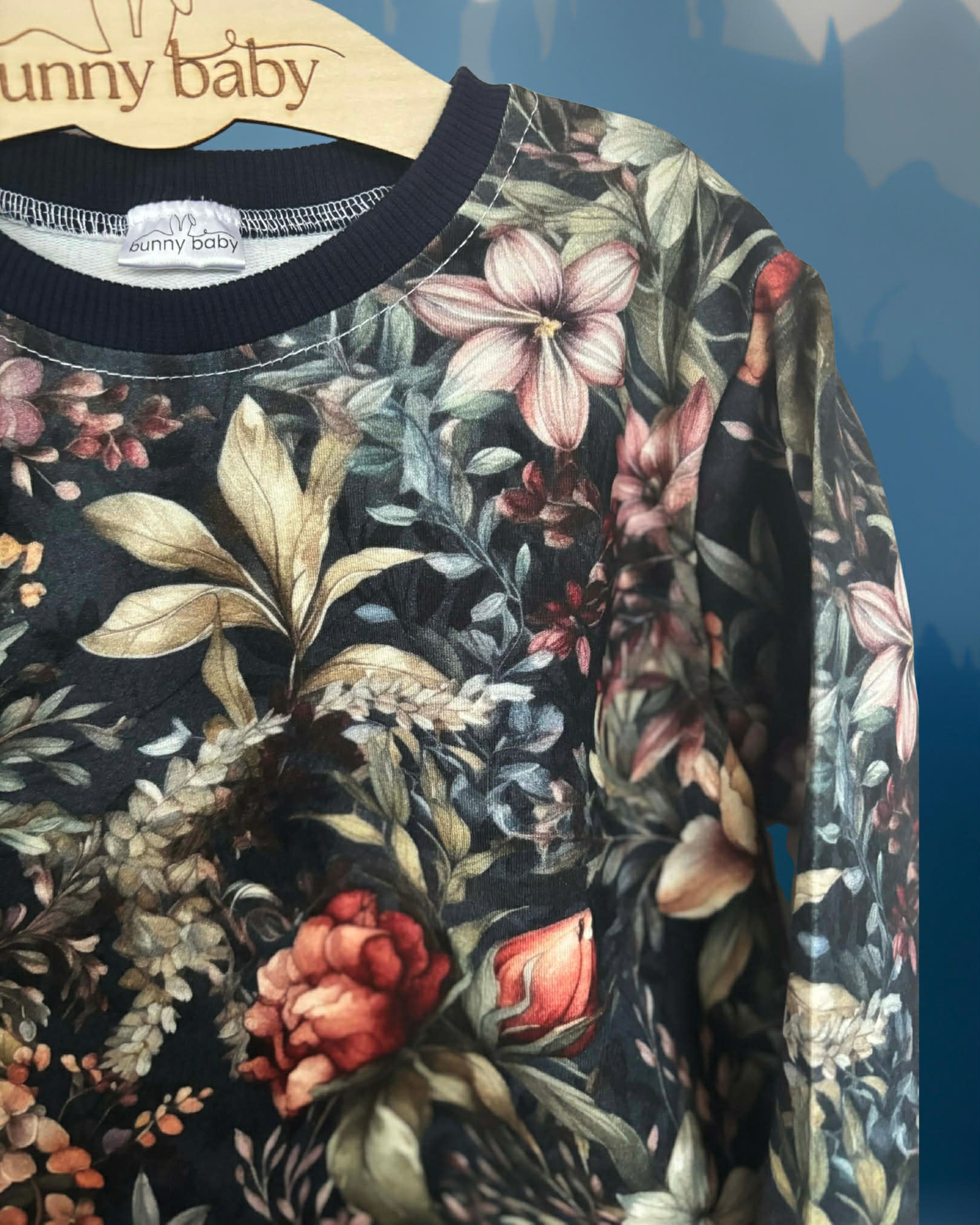 Bluza granatowa w kwiatuszki
