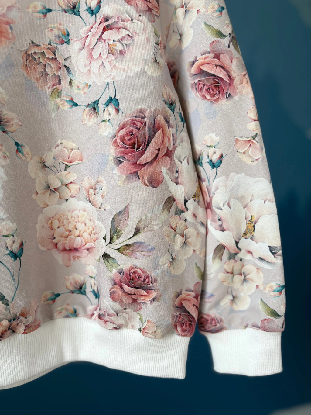 Szara bluza w kwiaty z białym ściągaczem - Bunny Baby