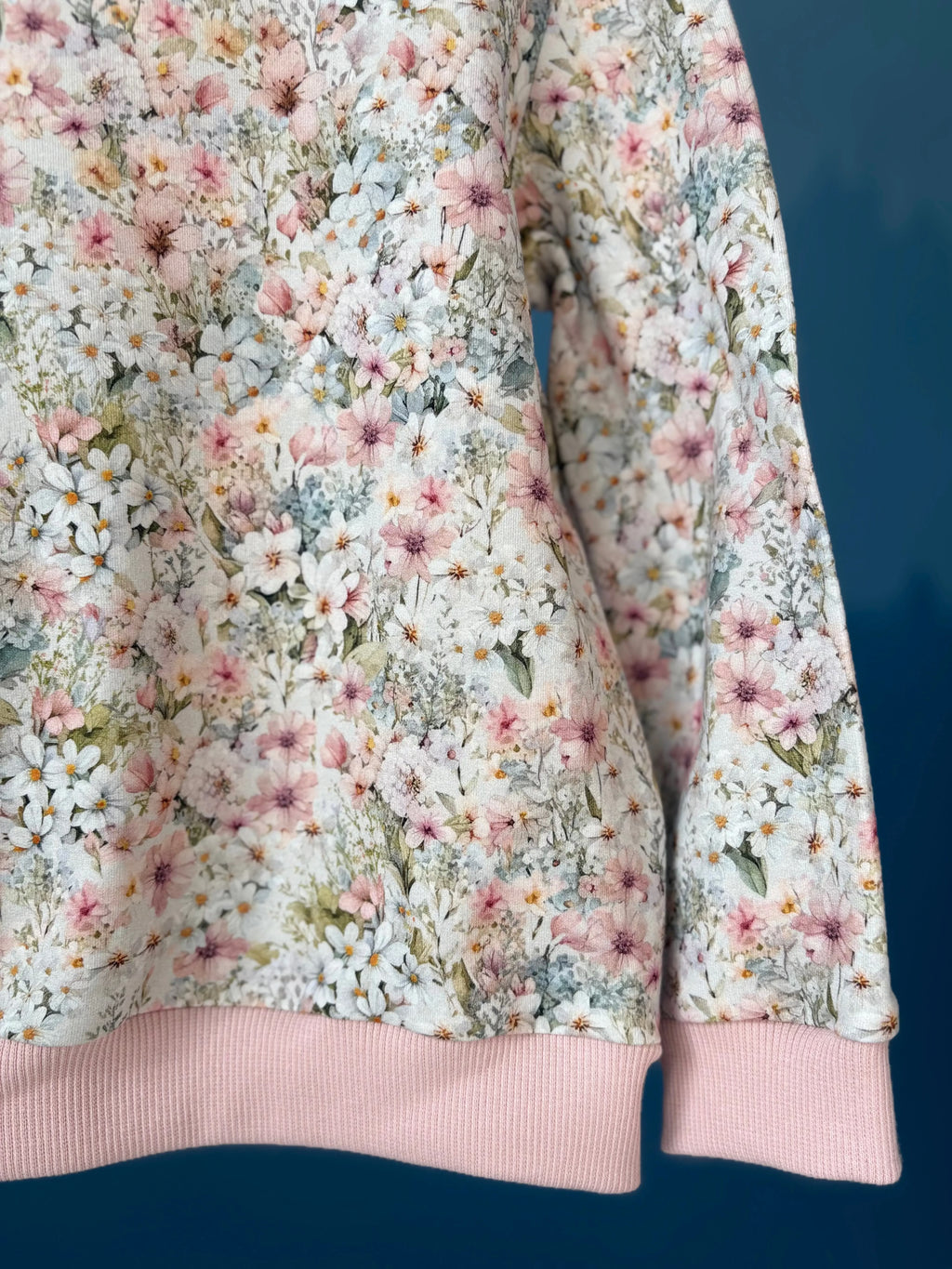 Bluza drobne kwiatuszki z różowym ściągaczem - Bunny Baby