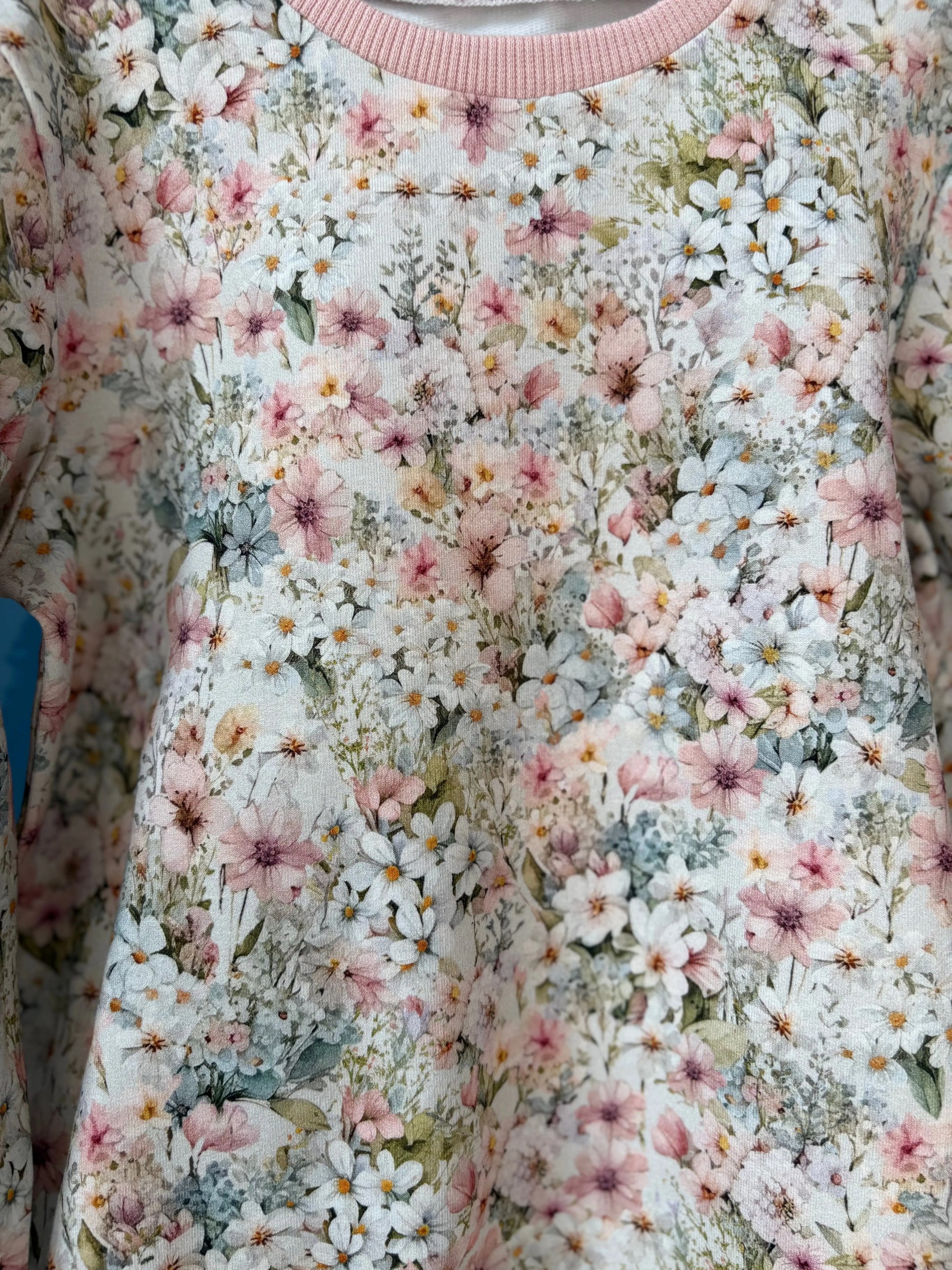 Bluza drobne kwiatuszki z różowym ściągaczem - Bunny Baby