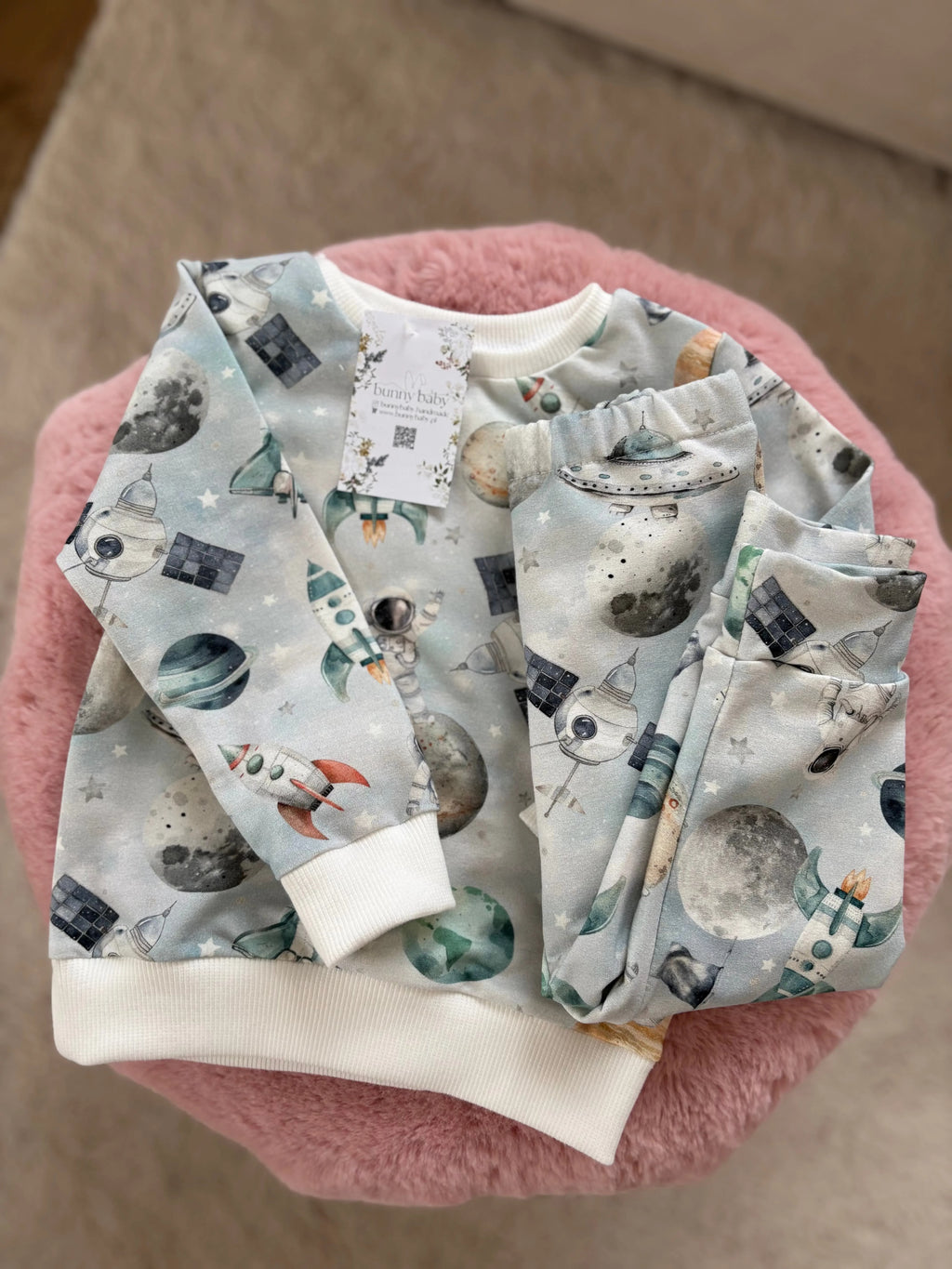 Komplet dresowy w kosmos w odcieniach błękitu ze ściągaczami - Bunny Baby