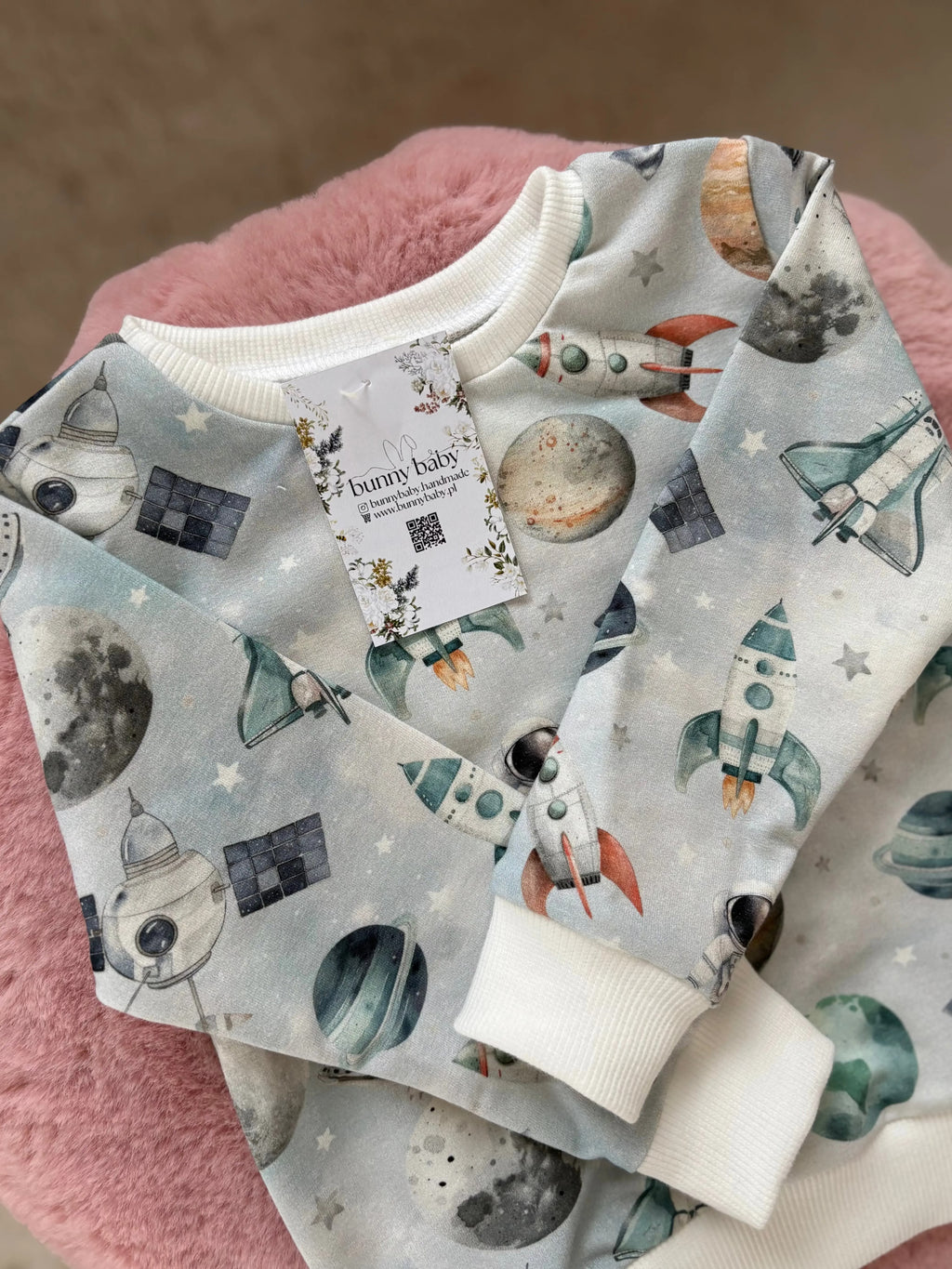 Komplet dresowy w kosmos w odcieniach błękitu ze ściągaczami - Bunny Baby