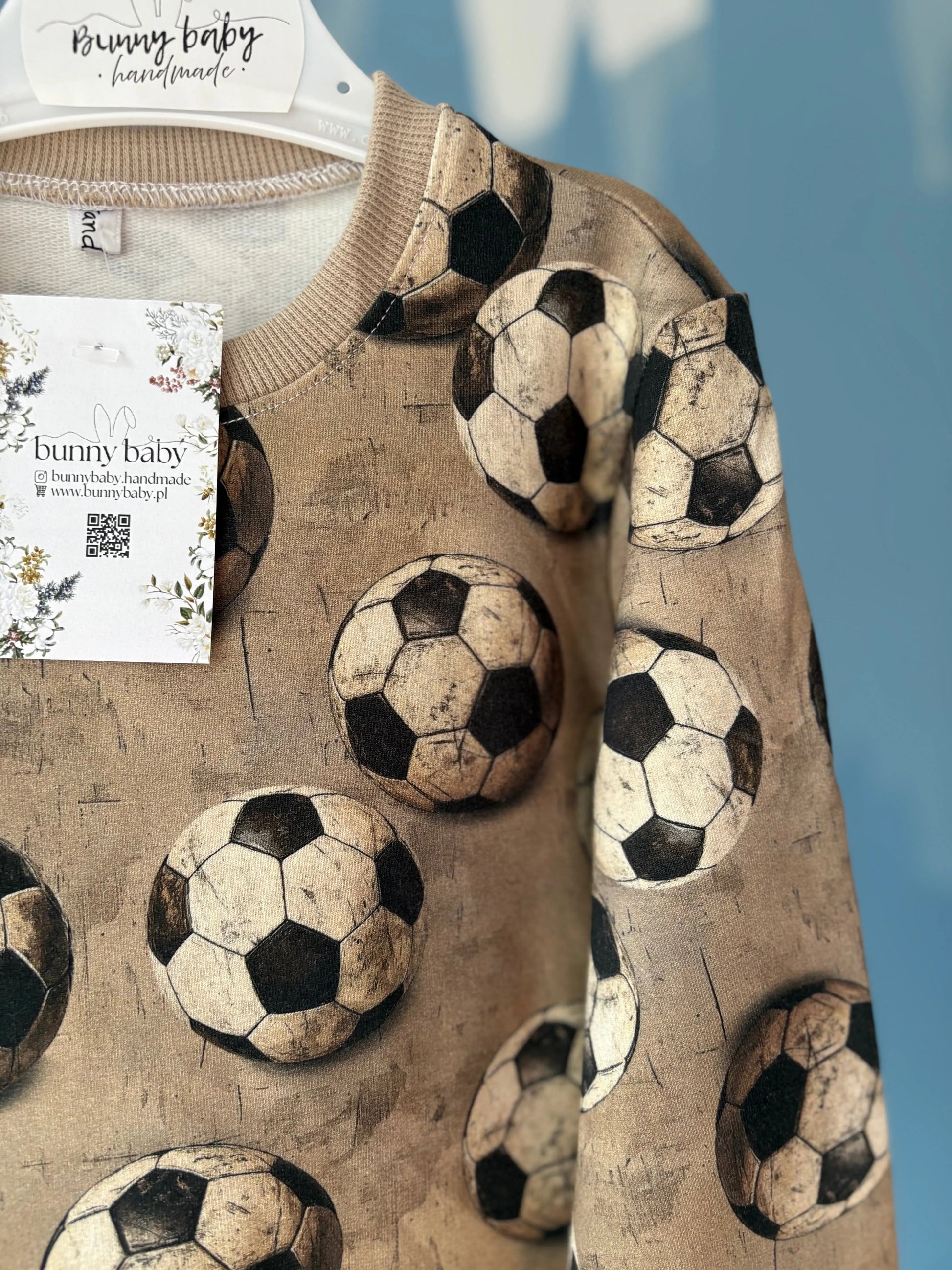 Bluza w piłki w odcieniach beżu - Bunny Baby