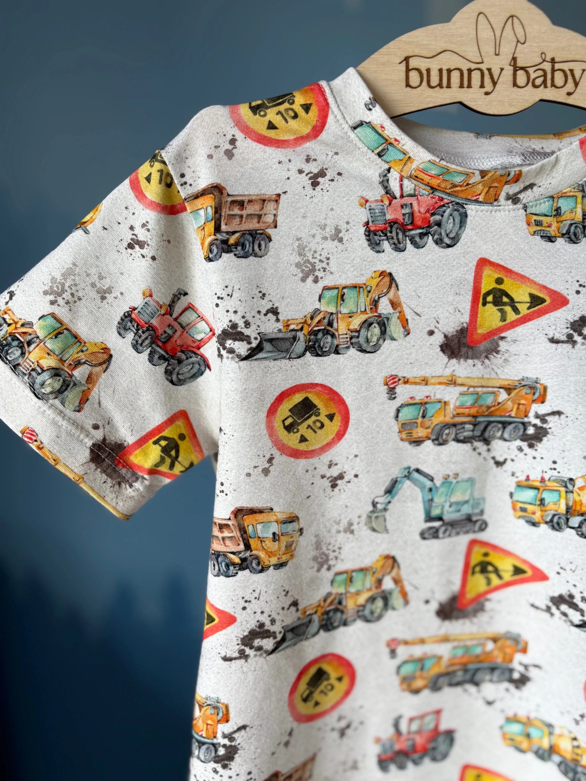 T-shirt chłopięcy praca na budowie - Bunny Baby