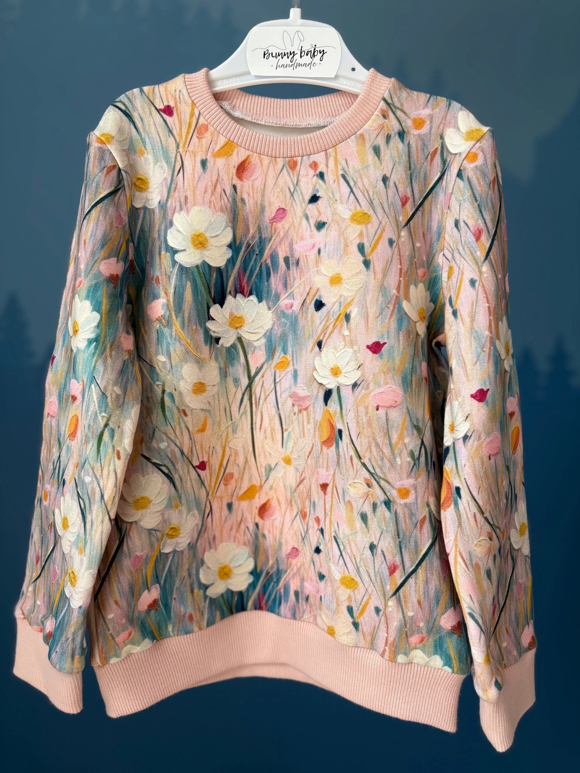 Bluza w kwiaty polne w odcieniach różu - Bunny Baby