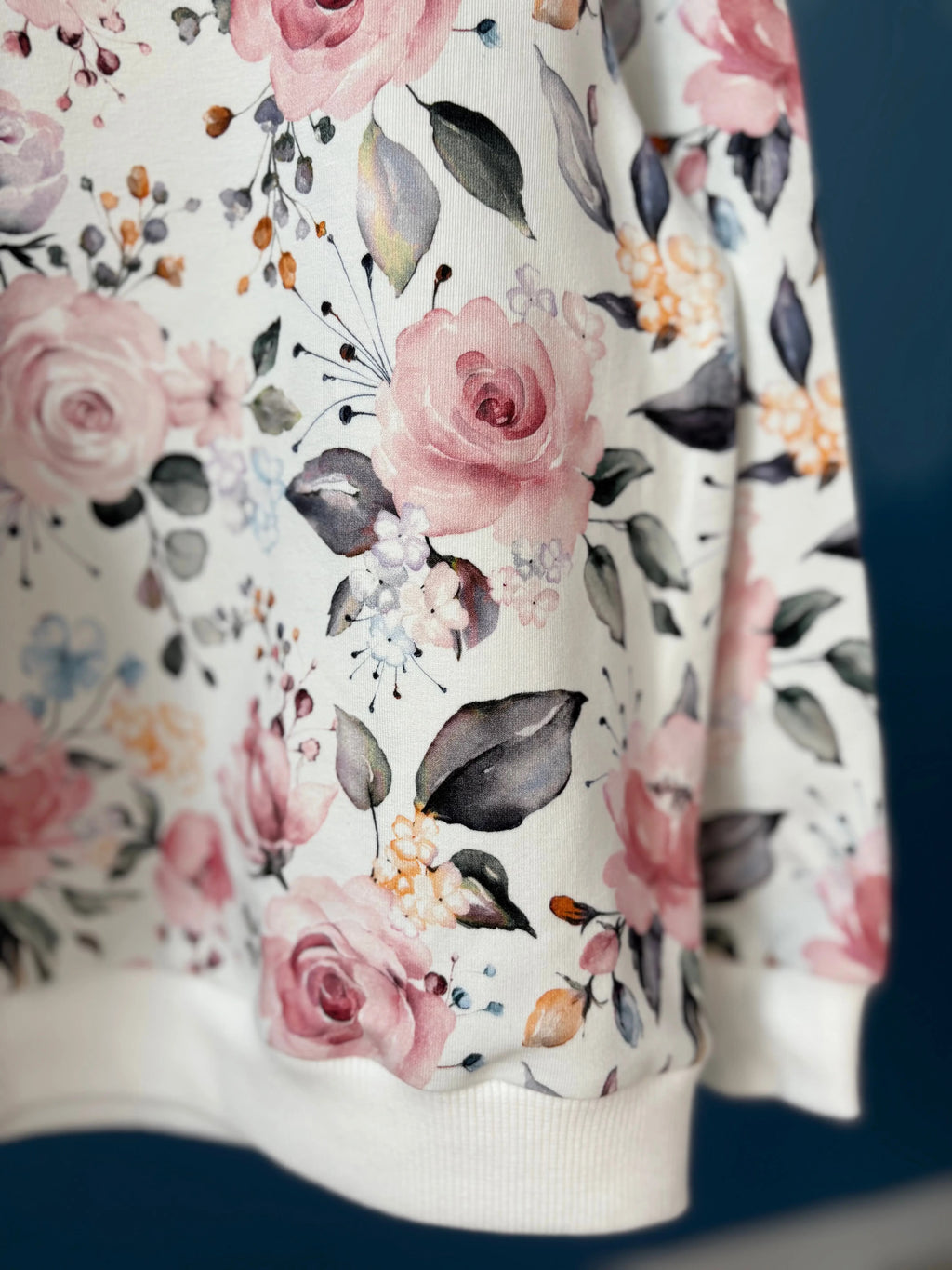 Biała bluza w różyczki - Bunny Baby